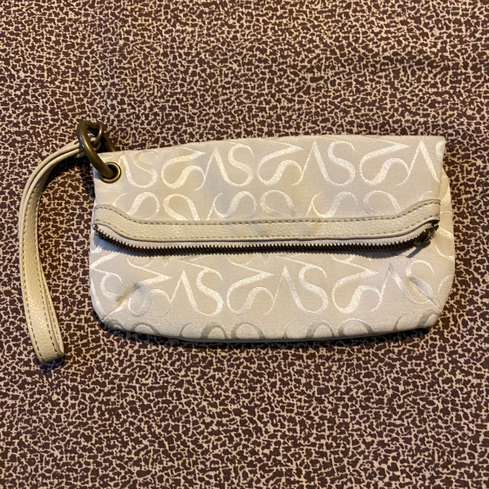 Simply Vera women’s wallet